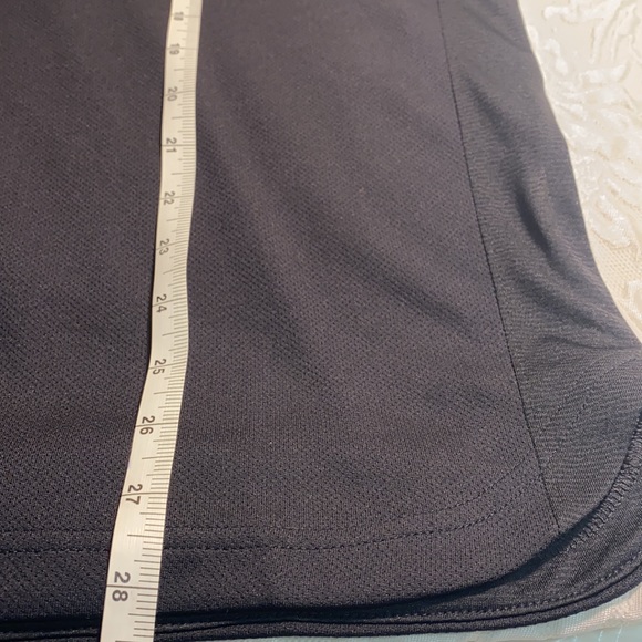 ADIDAS top brand new - Picture 6 of 7